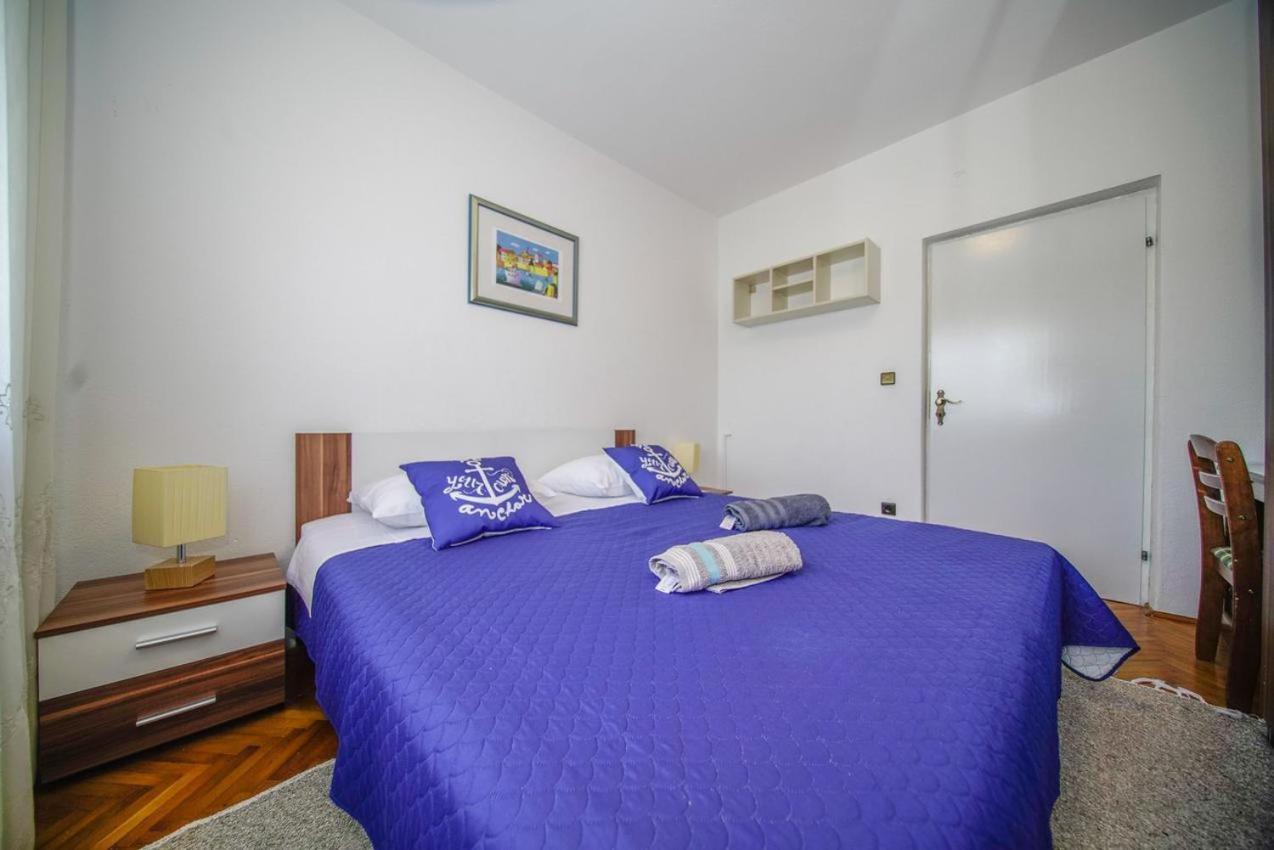Apartman Mate Splitska Buitenkant foto